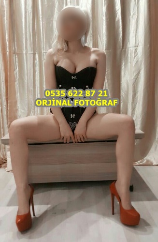 Seksi Sarışın Escort Bayan Ayça