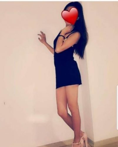 Unutulmaz dans yapan escort Kamile